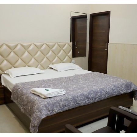 Rk Lodge Amritsar Eksteriør billede