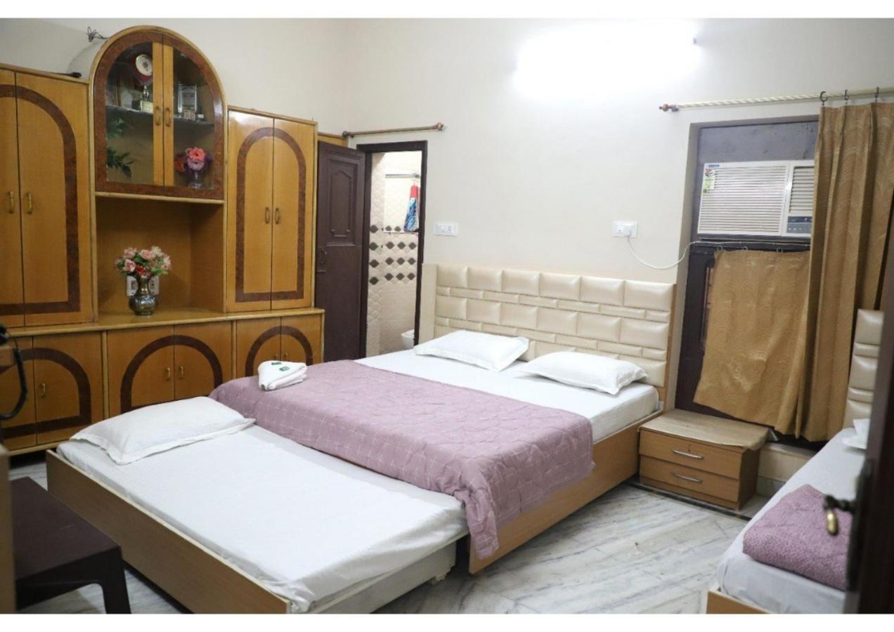 Rk Lodge Amritsar Værelse billede
