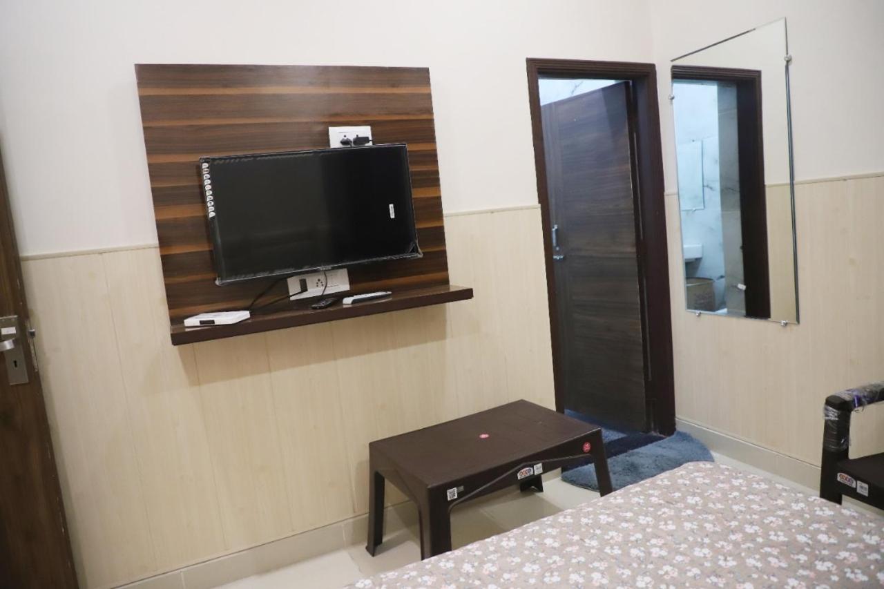 Rk Lodge Amritsar Eksteriør billede