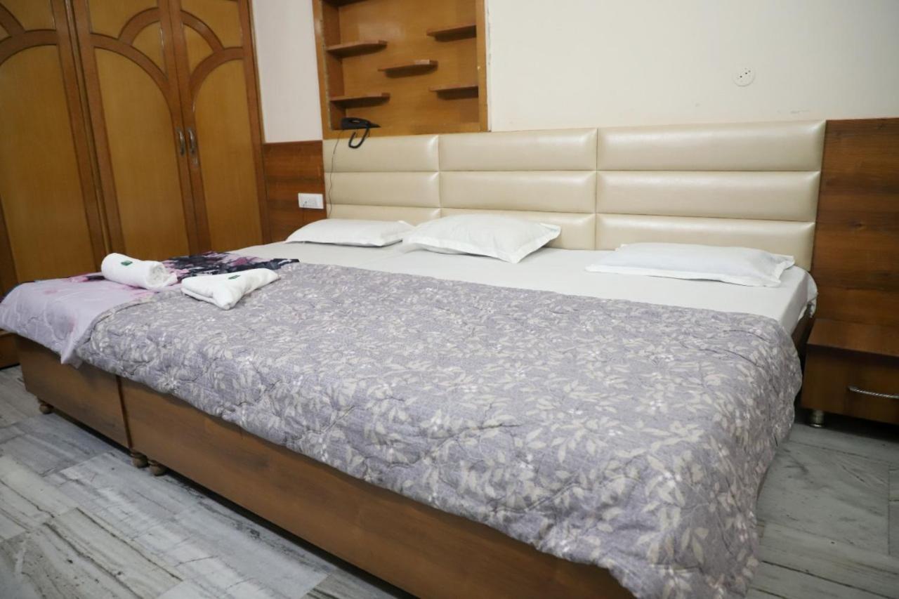 Rk Lodge Amritsar Eksteriør billede