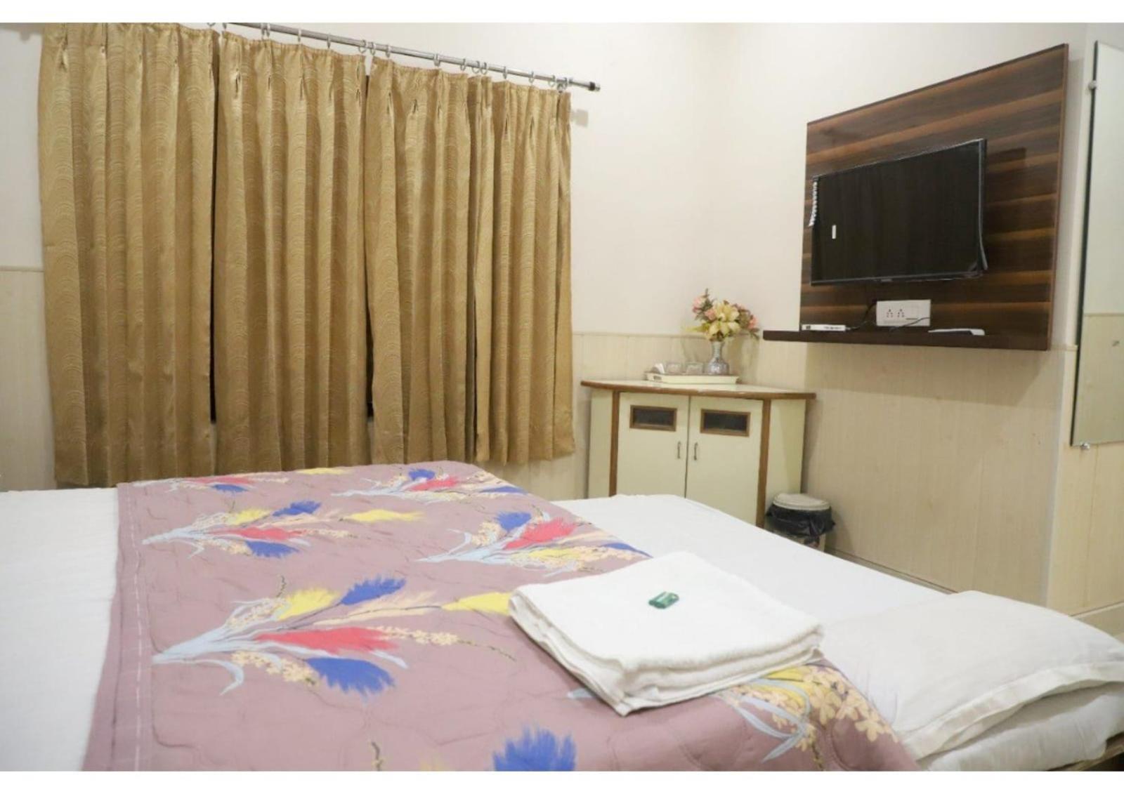 Rk Lodge Amritsar Eksteriør billede