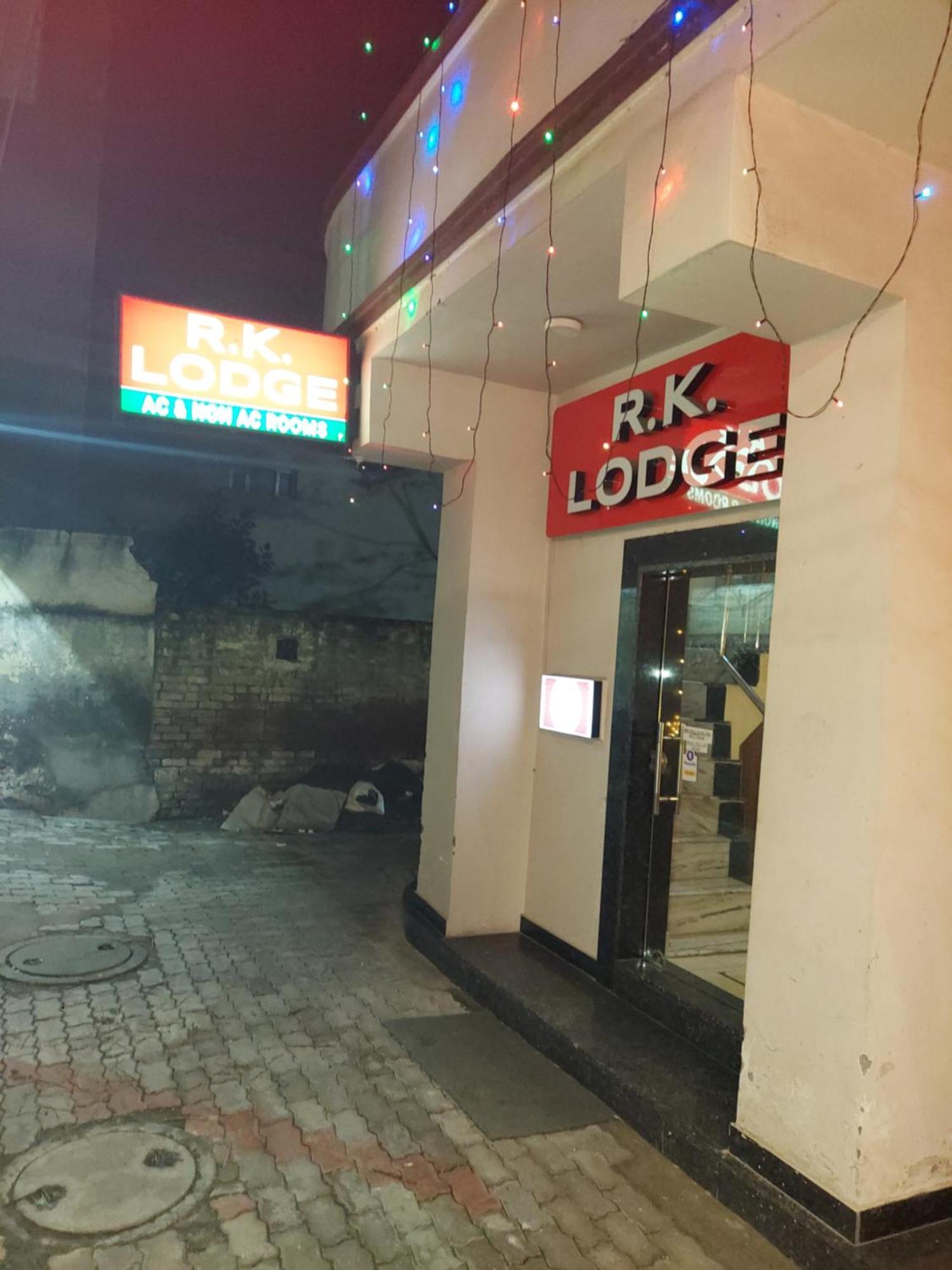 Rk Lodge Amritsar Eksteriør billede