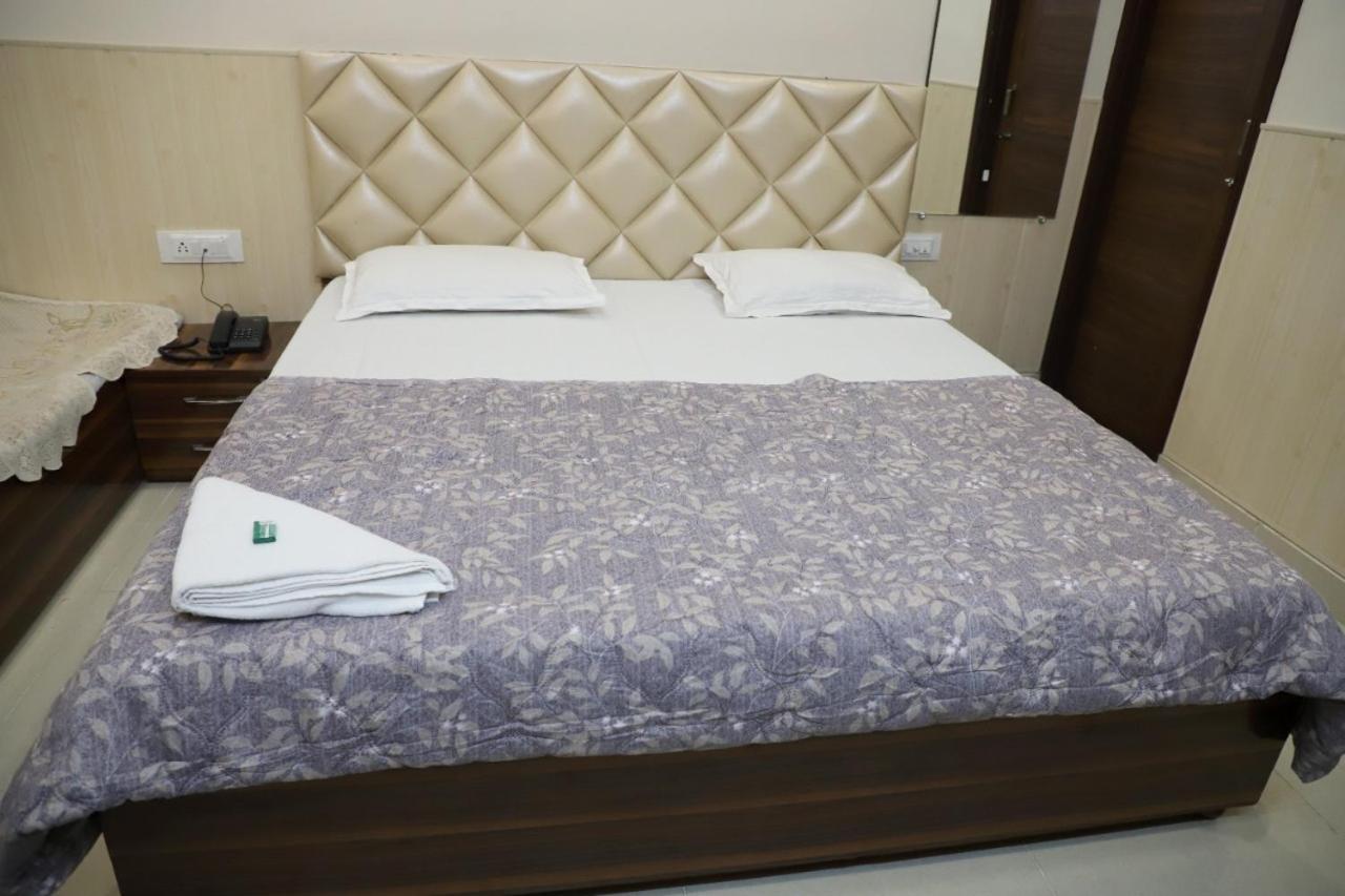 Rk Lodge Amritsar Eksteriør billede