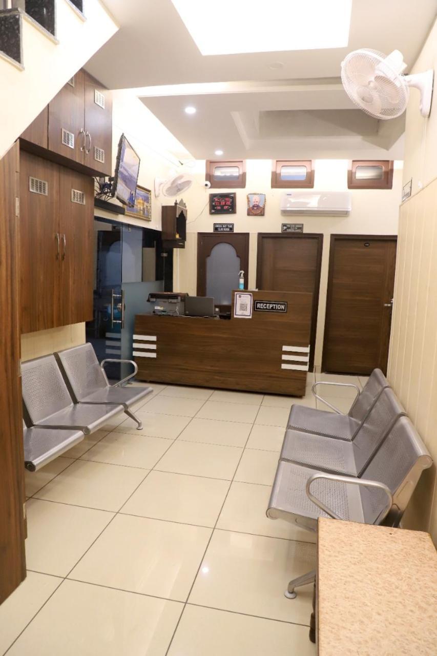 Rk Lodge Amritsar Eksteriør billede