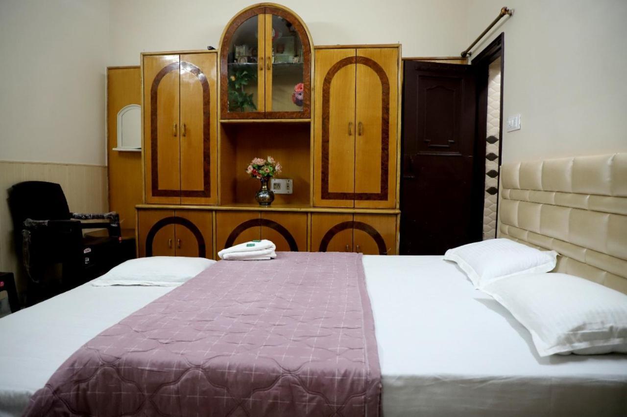 Rk Lodge Amritsar Eksteriør billede