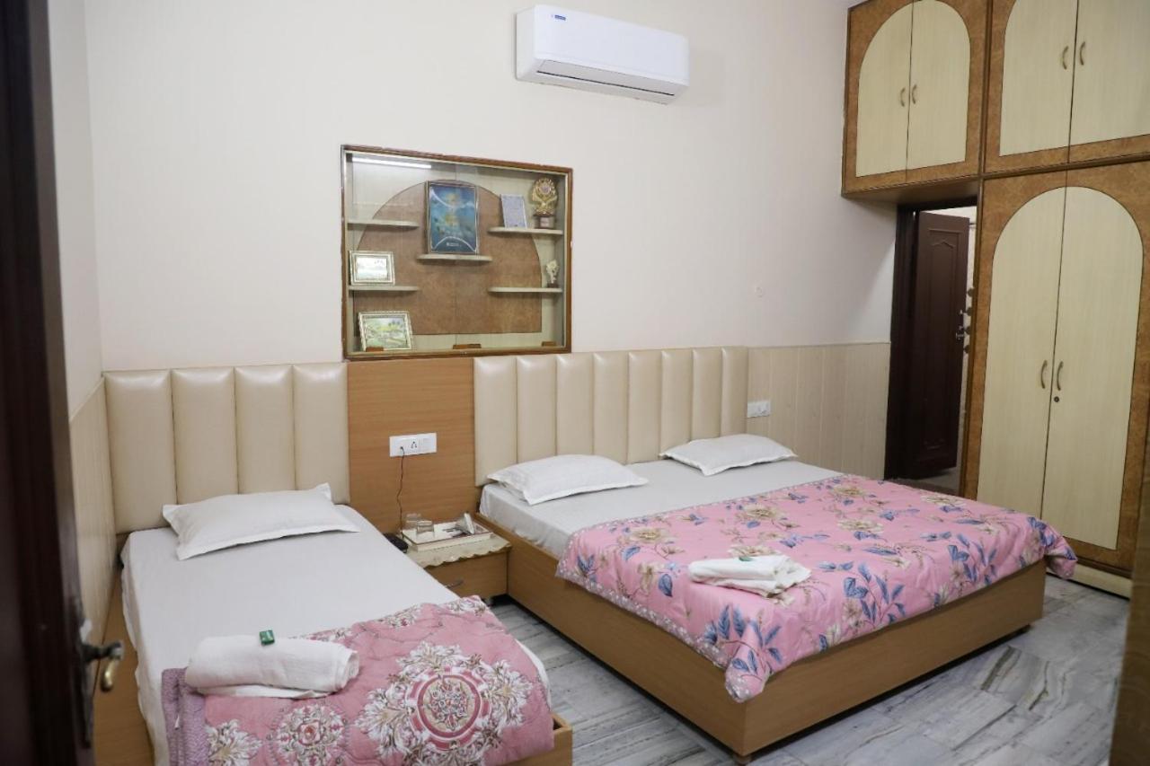 Rk Lodge Amritsar Eksteriør billede