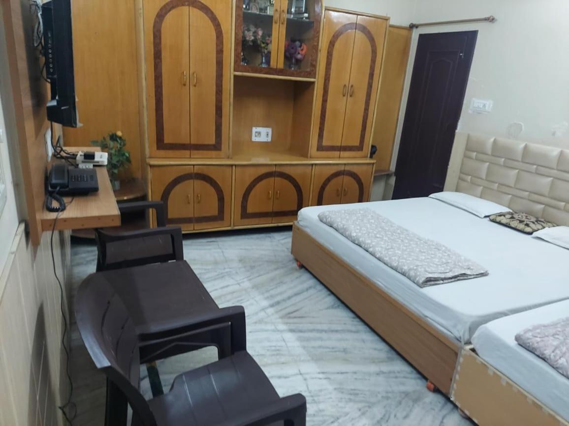 Rk Lodge Amritsar Eksteriør billede