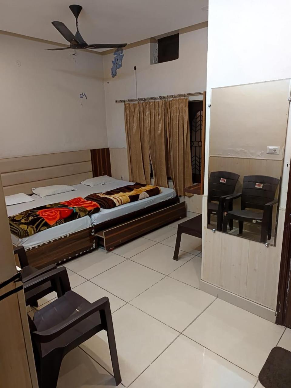 Rk Lodge Amritsar Eksteriør billede